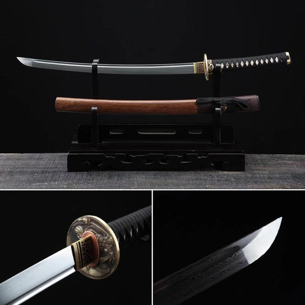 سكين واكيزاشي ياباني مصنوع يدويًا